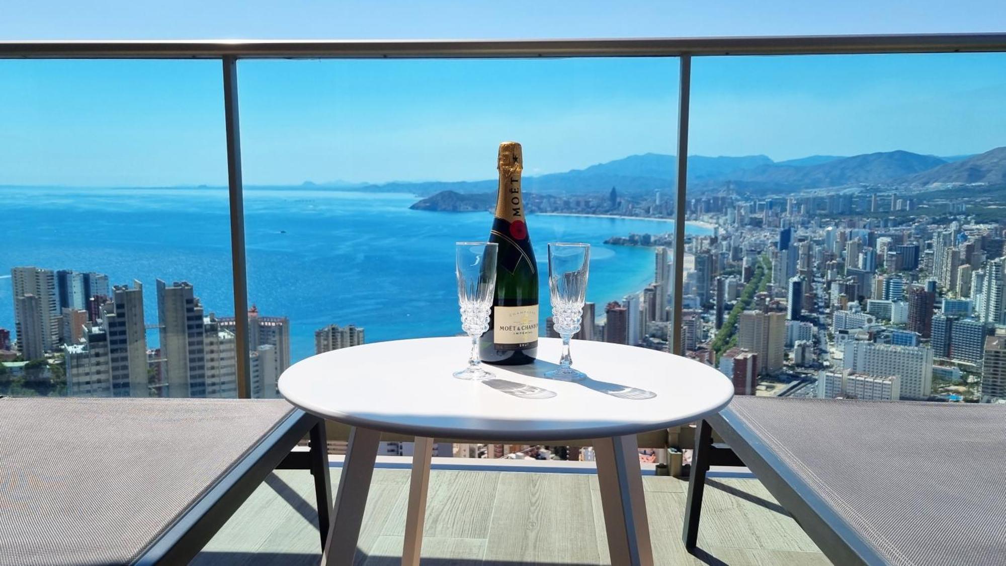 Skyscraper Apartment With Panoramic Views - Floor 38 ベニドルム エクステリア 写真