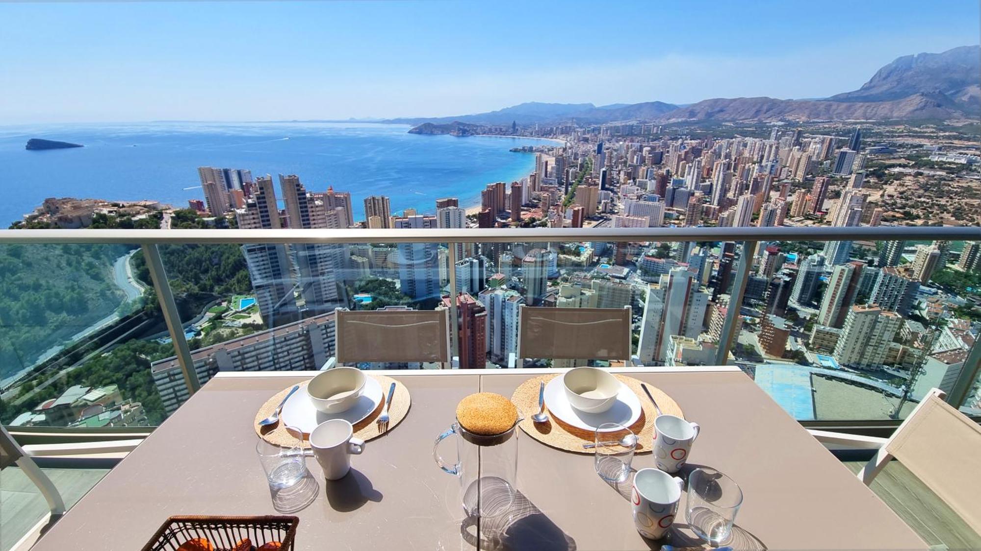 Skyscraper Apartment With Panoramic Views - Floor 38 ベニドルム エクステリア 写真